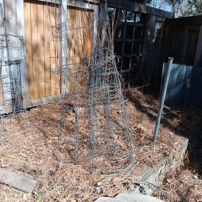 CIRCULAR TOMATO CAGES