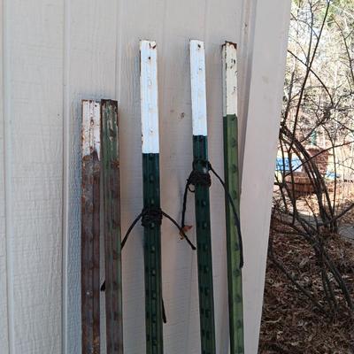 36" ROUND STEEL STAKES W/HOLES AND T-POSTS