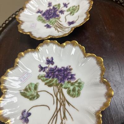 Pair of violet motif plates made in France
