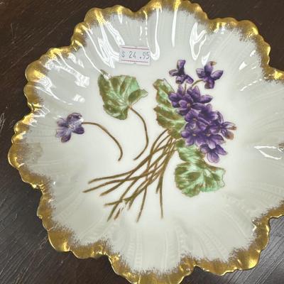 Pair of violet motif plates made in France