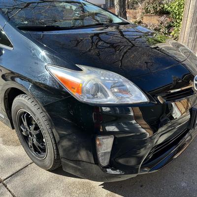 2014 TOYOTA PRIUS HYBRID 4 DOOR HATCHBACK 4-CYL, AUTOMATIC
