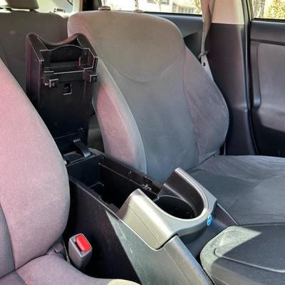 2014 TOYOTA PRIUS HYBRID 4 DOOR HATCHBACK 4-CYL, AUTOMATIC