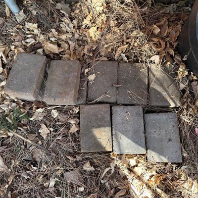 VARIOUS SIZES OF FLAG STONE