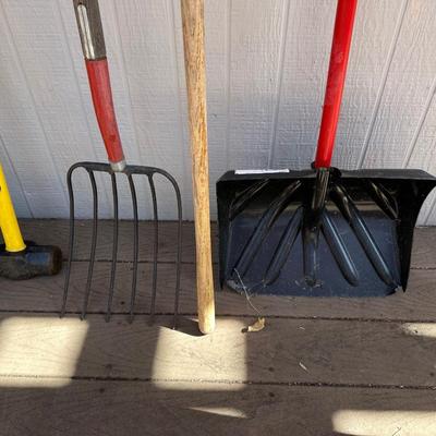 SLEDGE HAMMER, AXE AND VARIOUS YARD TOOLS