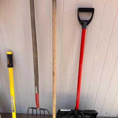 SLEDGE HAMMER, AXE AND VARIOUS YARD TOOLS