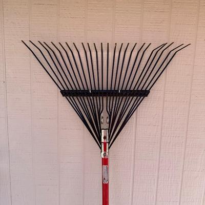 HAND SAW AND YARD TOOLS