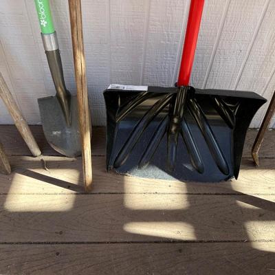 YARD AND GARDEN TOOLS