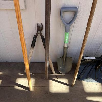 YARD AND GARDEN TOOLS