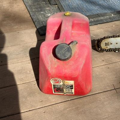 HOMELITE SUPER XL CHAINSAW WITH GAS CAN
