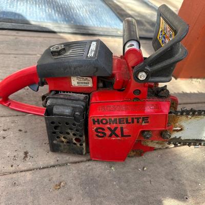 HOMELITE SUPER XL CHAINSAW WITH GAS CAN