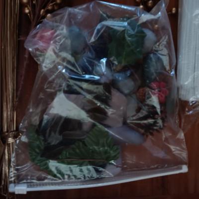 CHRISTMAS DECORATIONS AND GREETING CARDS