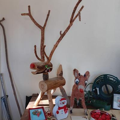 CHRISTMAS DECORATIONS AND GREETING CARDS