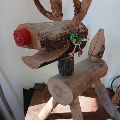 CHRISTMAS DECORATIONS AND GREETING CARDS