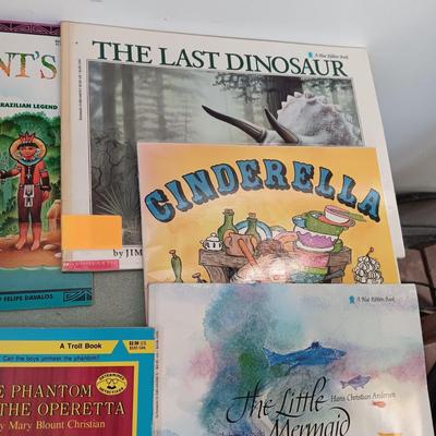 MORE CHILDREN'S BOOKS