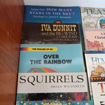 MORE CHILDREN'S BOOKS