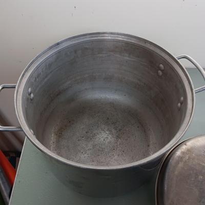MIRRO-MATIC 22" CANNING PRESSURE COOKER AND A STOCK POT