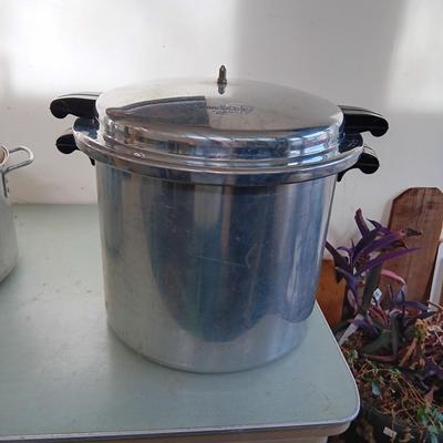 MIRRO-MATIC 22" CANNING PRESSURE COOKER AND A STOCK POT