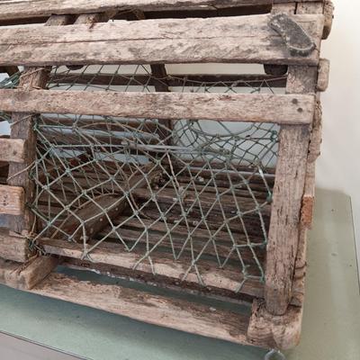 VINTAGE SHRIMP OR CRAB WOODEN POT/CAGE