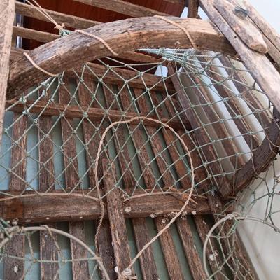 VINTAGE SHRIMP OR CRAB WOODEN POT/CAGE