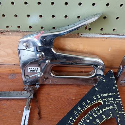 VARIETY OF HAND TOOLS AND BITS