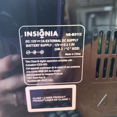 INSIGNIA RADIO/CD PLAYER/DOCKING STATION W/REMOTE