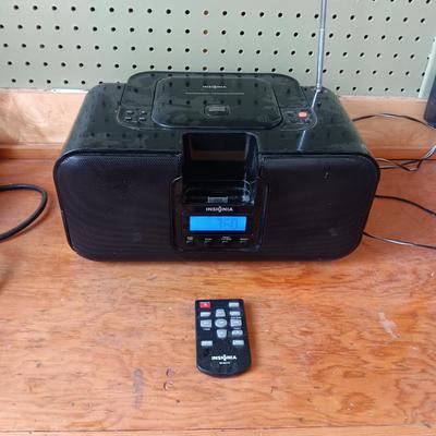 INSIGNIA RADIO/CD PLAYER/DOCKING STATION W/REMOTE
