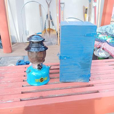 VINTAGE SEARS KEROSENE LANTERN WITH WOODEN BOX