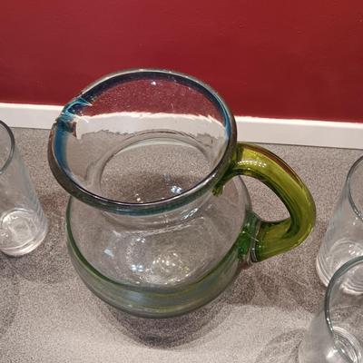 GLASS PITCHER WITH 6 DRINKING GLASSES