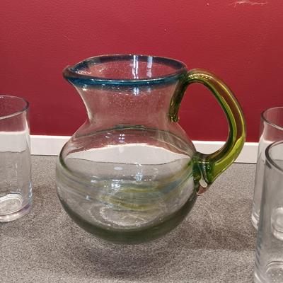 GLASS PITCHER WITH 6 DRINKING GLASSES
