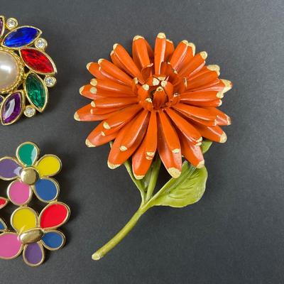 -103- BROOCH | Multi-Colored Flower Brooches
