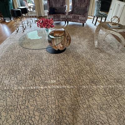 Decor / Room Rug - 17' x 12' 7"