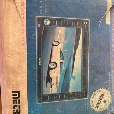 Metrik car video/audio