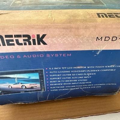 Metrik car video/audio