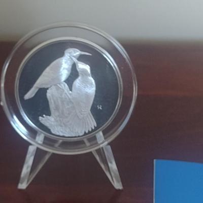 Franklin Mint Roberts Birds Sterling Silver Medal- Yellow-Shafted Flicker- Approx Weight 66 Grams