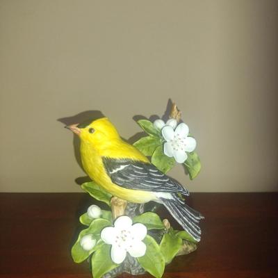 Franklin Porcelain American Goldfinch Figurine by Basil Ede- Approx 4 3/4" Tall