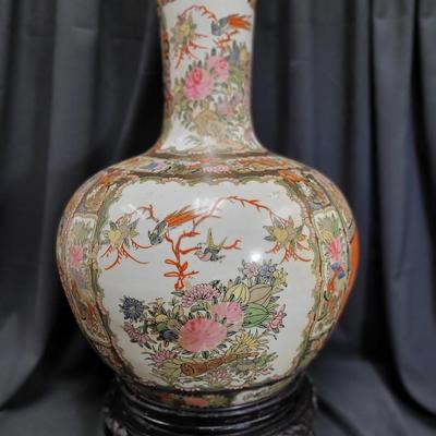 Chinese Famille Rose Porcelain Vase