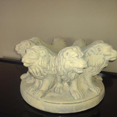 Circle of Lions Large Sculpture- Possibly Plaster- Approx 15 1/2" in Diameter