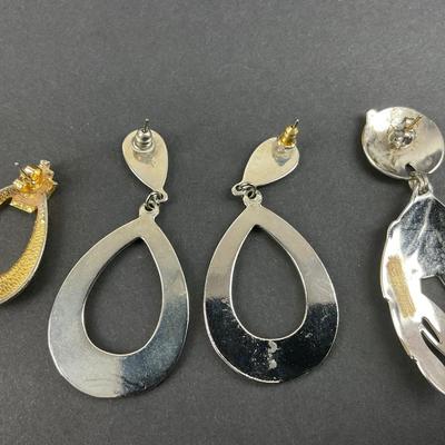 -126- COSTUME JEWELRY | Assorted Enamel Earrings