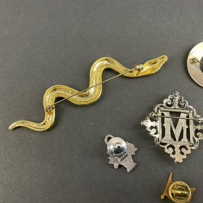 -127- COSTUME JEWELRY | Miscellaneous Brooches & Pins