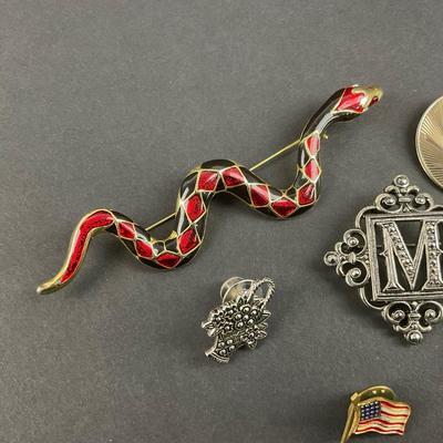 -127- COSTUME JEWELRY | Miscellaneous Brooches & Pins