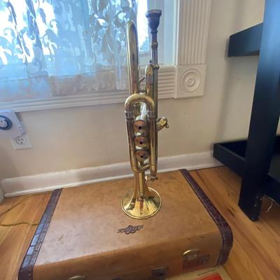 VINTAGE ELKHART TRUMPET BUILT BY BUESCHER