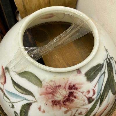 ANTIQUE HAND PAINTED MILK GLASS & ORNATE BRASS HANGING KEROSENE LAMPSHADE