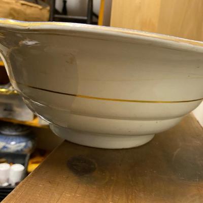 Vintage bowl with floral pattern and gold trim