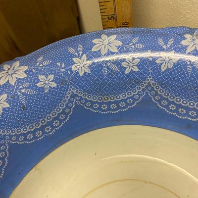 Vintage bowl with floral pattern and gold trim