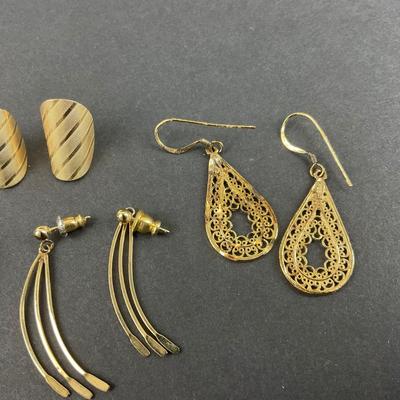 -142- JEWELRY | Assorted Gold Tone Earrings