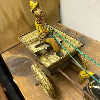 MARX TIN LITHO WIND UP HORSE W/ CAR