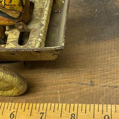 MARX TIN LITHO WIND UP HORSE W/ CAR