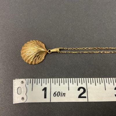 -146- GOLD | 14K JO Chain & Shell Pendant | Marked