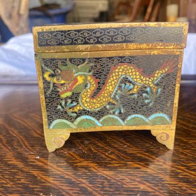 ANTIQUE OLD CHINESE PORCELAIN ENAMEL CLOISONNE DRAGON JEWELRY BRONZE BOX