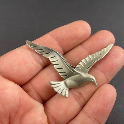 -152- SILVER | Sterling Beau Seagull Brooch | Marked